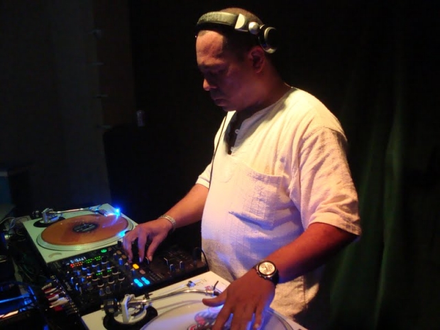 DJ Oswaldo Jr na Sound Factory In The Mix